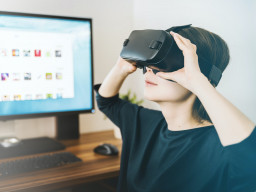 Česko-slovenský tým experimentuje s první startupovou konferencí na světě ve 3D virtuální realitě